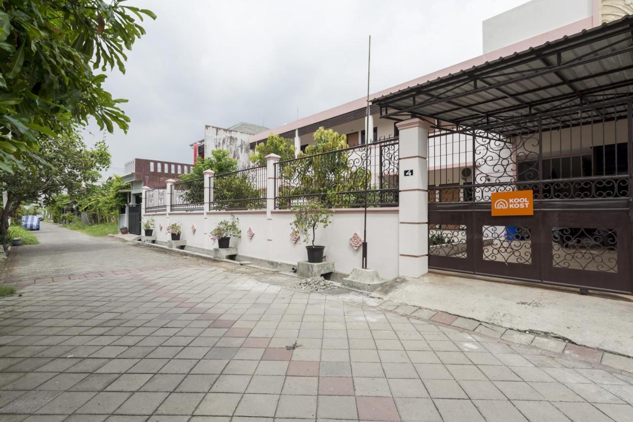 คูลคอสต์ ชาเรียะฮ์ เนียร์ Upn เวเทแรน Hotel Medokanayu ภายนอก รูปภาพ